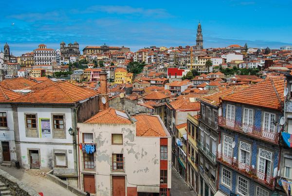 PTOPO - Porto - Skyline - Hector J Rivas.jpg